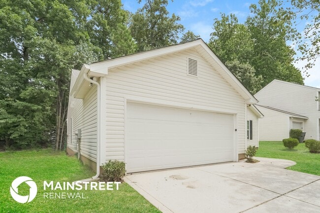 Photo - 340 Graham Meadow Dr