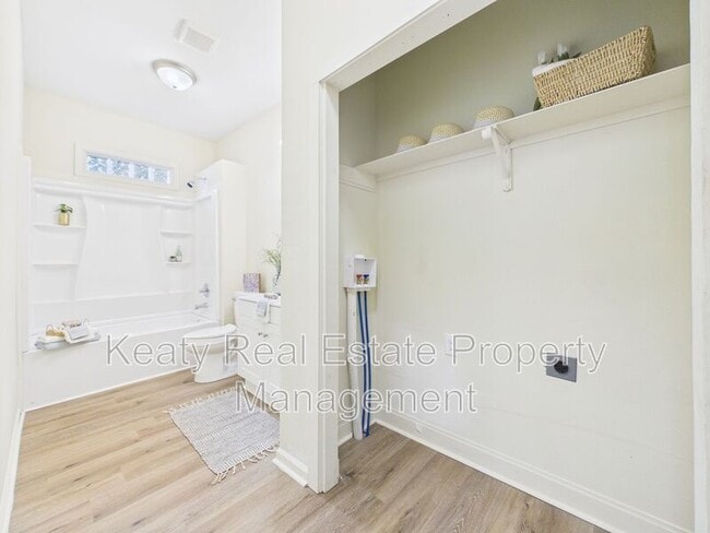 Photo - 617 E Vermilion St
