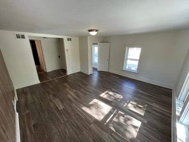 Photo - 306 Humboldt Ave Unit Upper