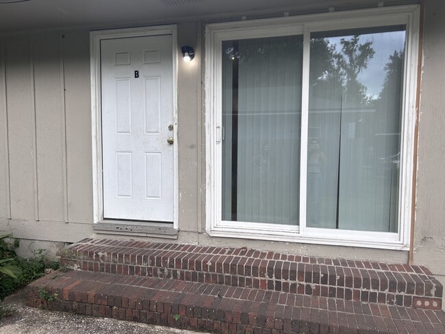 Photo - 2401 Atlas Rd