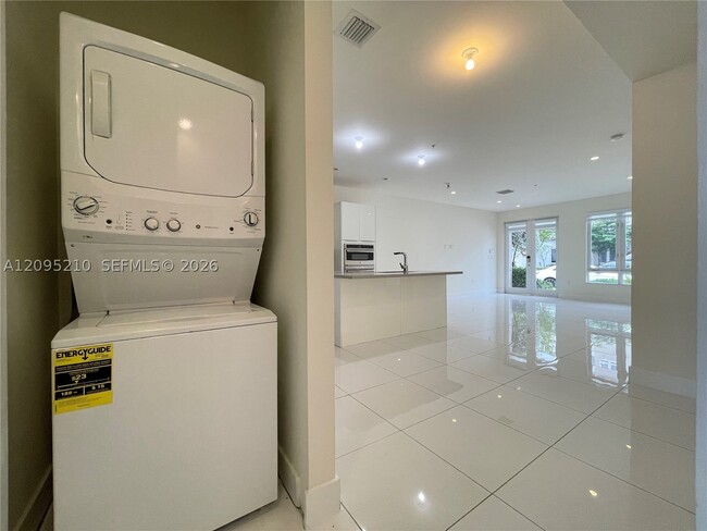 Photo - 10225 NW 63rd Terrace Unit 103