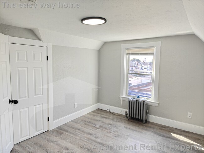 108 Highland Ave Unit 3