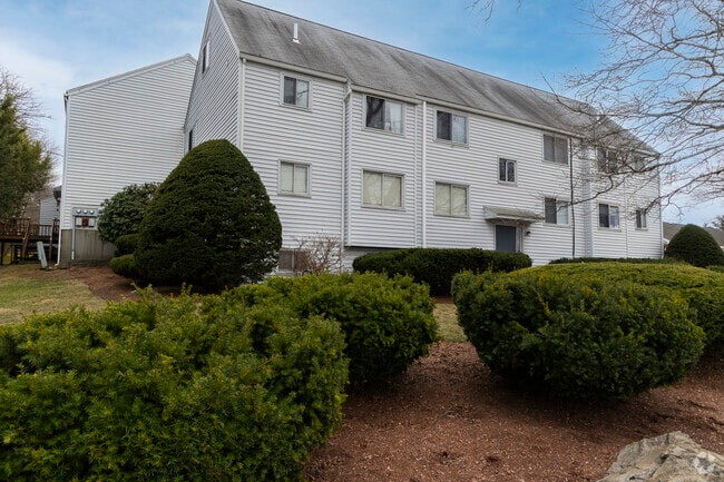 Photo - Ternbury Square