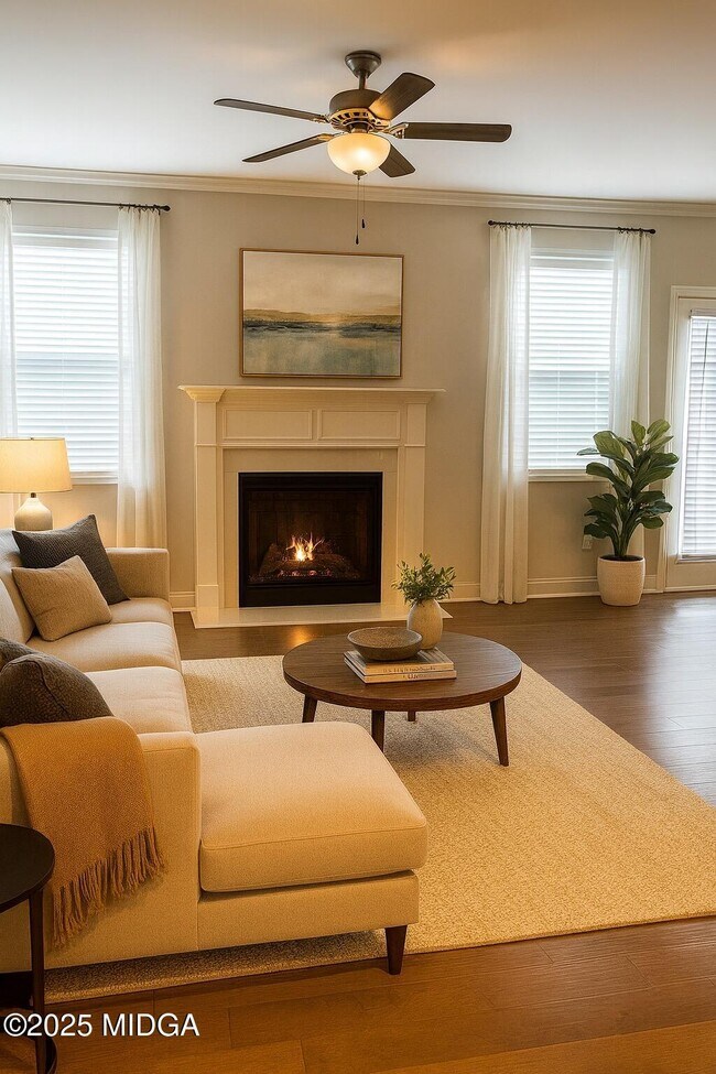 Photo - 20 Holdings Dr