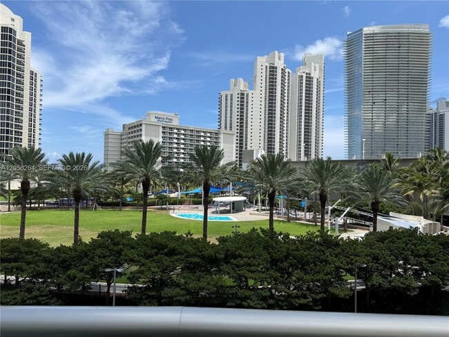 Photo - 19370 Collins Ave Unit 423