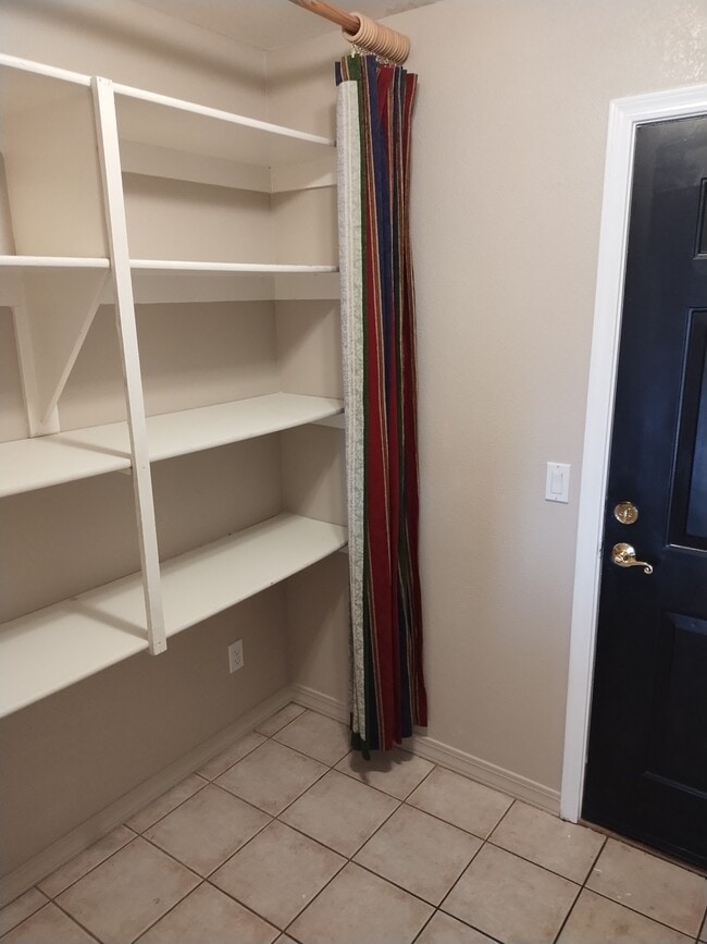 Photo - 2695 Broken Arrow St