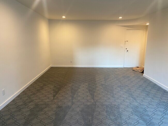 #403 - Living Room