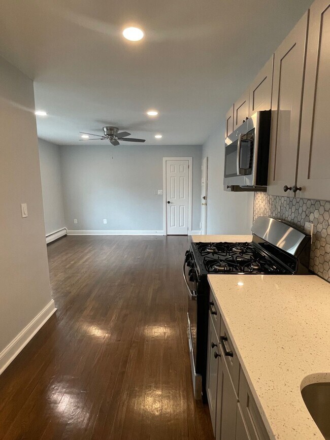 Photo - 39 Westervelt Pl Apartamentos