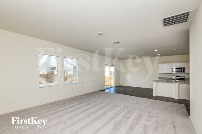 8324 Stovepipe Dr