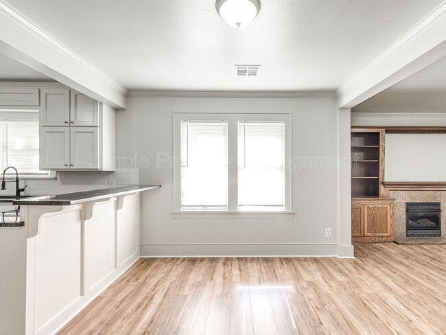 Photo - 912 NW 98th St