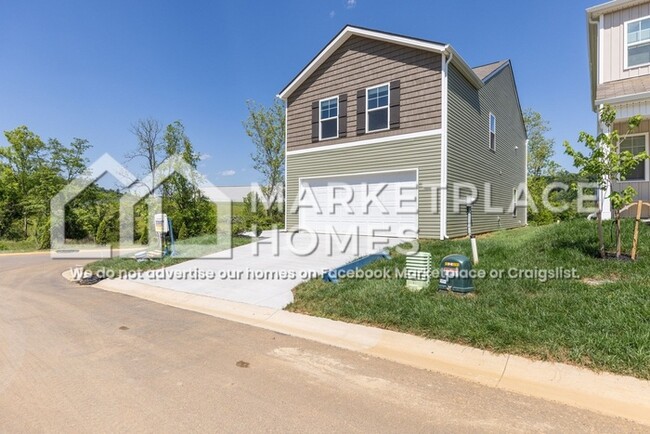 Photo - 702 Newtons Wy