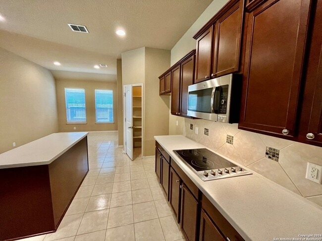 3155 Sunset Cove