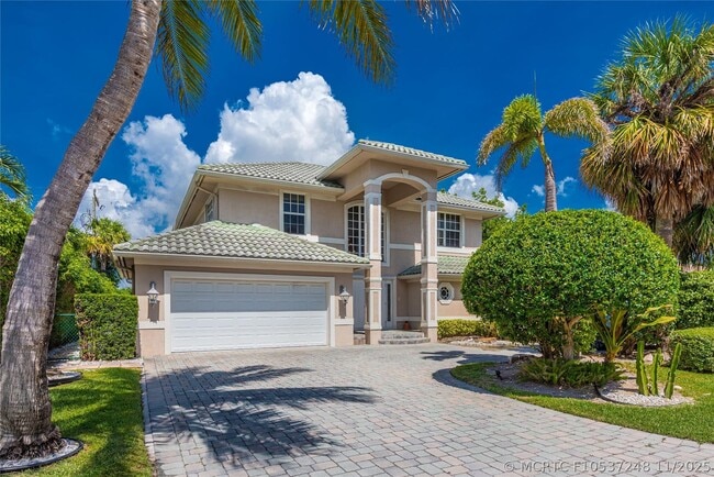 Photo - 2999 Banyan Rd