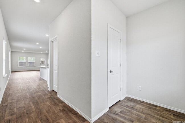 4023 Basil Mdw