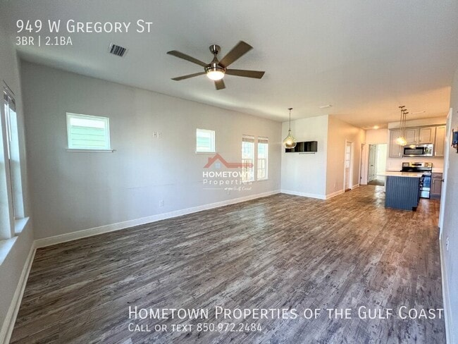 Photo - 949 W Gregory St