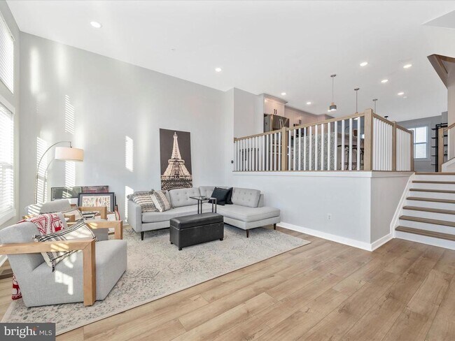 Photo - 740 Tatum Ct