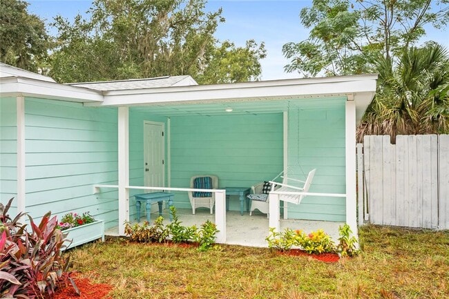 Photo - 245 S Rhodes St