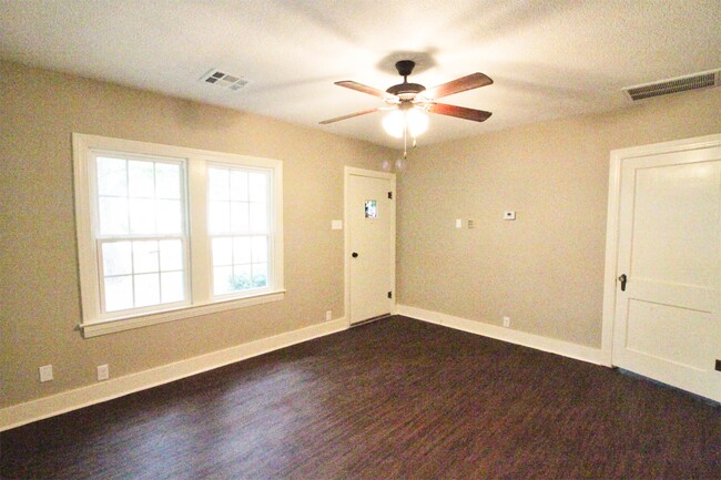 Photo - 1453 N 35th St