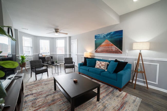 Photo - 2002 W Cermak Rd Unit ID1438532P