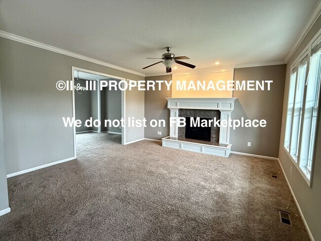 Photo - 9548 Roundtree St
