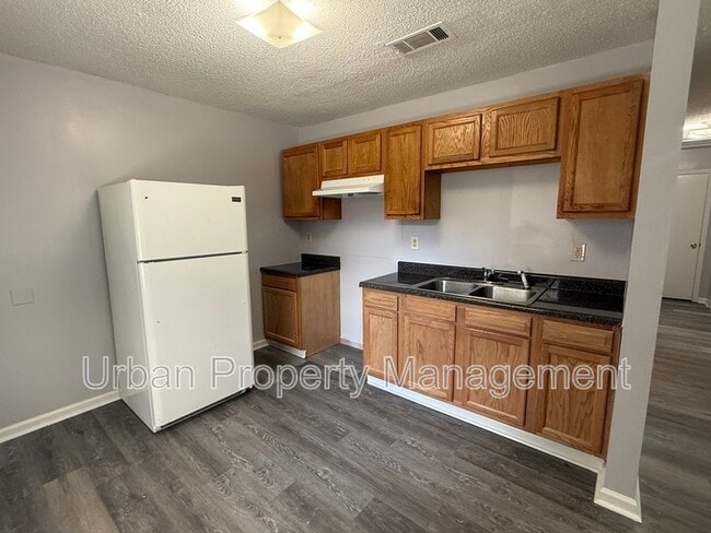 Photo - 3501 Hicky St