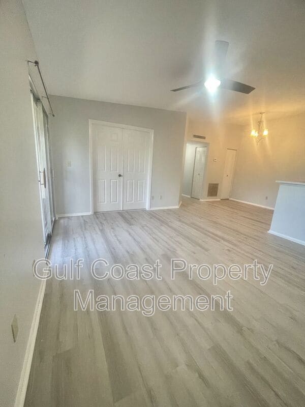 Photo - 6492 Royal Woods Dr Unidad Apt 7
