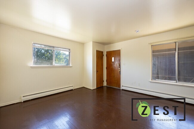 Photo - 17161 Denver St