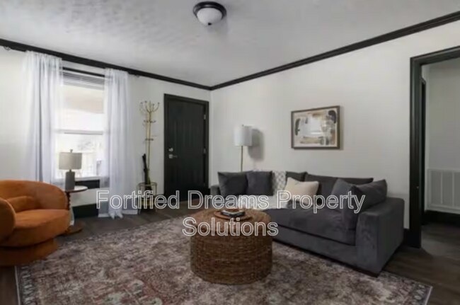 Photo - 724 S Broad St