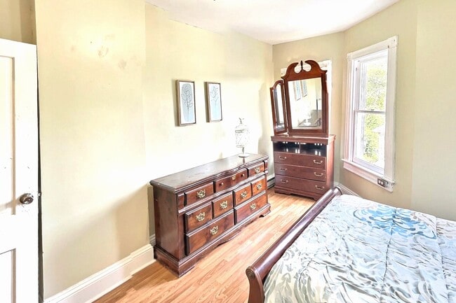 Photo - 516 Bedford St