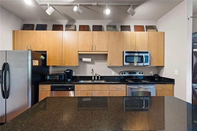 Photo - 5300 Peachtree Rd Unit 2502