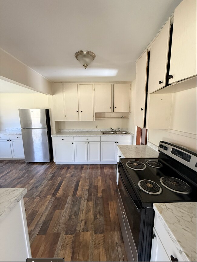 Photo - Country Living at Its Finest!