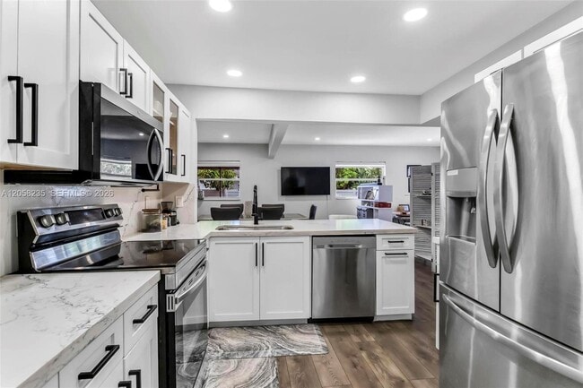 Photo - 4930 NW 17th St