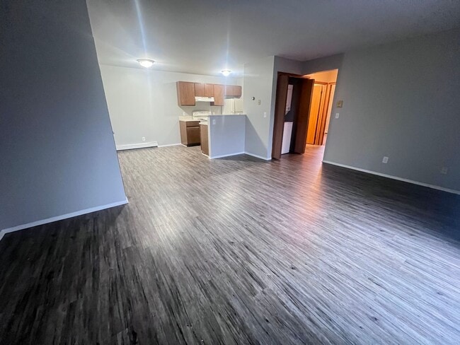 Photo - Spacious Two Bedroom Upper Apartment with Laundry in Unit! Unit 529 Donna Street NW