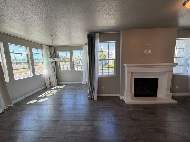 Photo - 952 W 2840 N