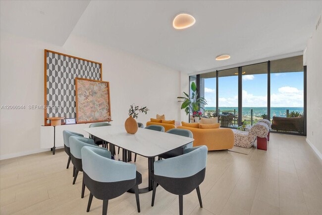 Building Photo - 2821 S Bayshore Dr Unit 11B