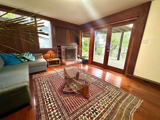 Photo - Cozy and Furnished-1 Bedroom, 1 Bath with Mountain Views