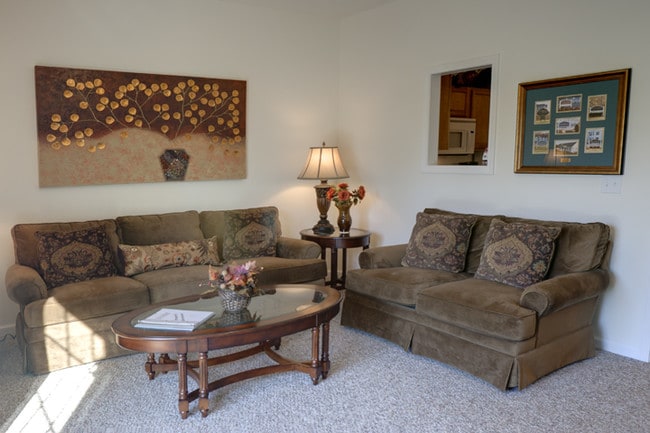 Photo - The Oaks Townhomes