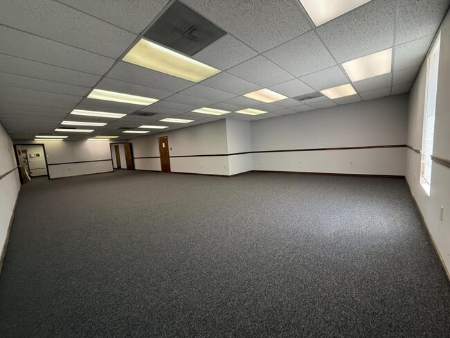 Building Photo - 4323 Division Street