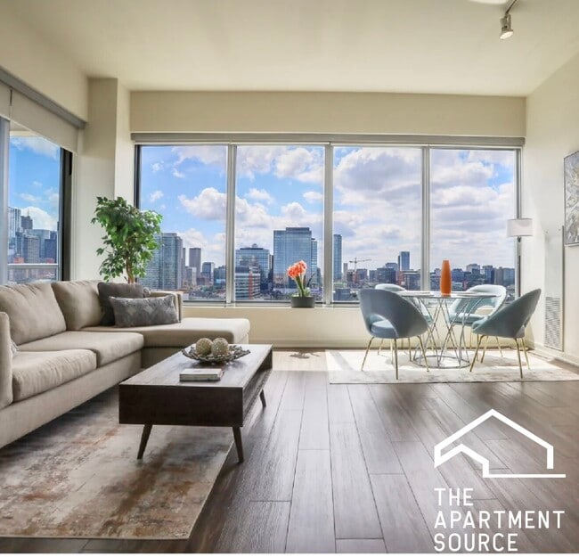 Photo - 910 W Huron St Unit 2 BED