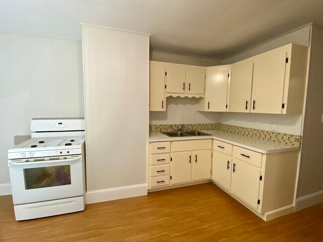 Photo - 80 Chelsea St Unit 2