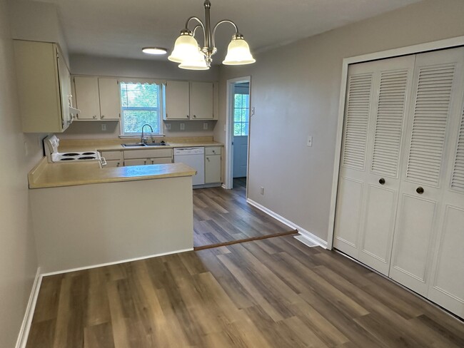 Photo - 788 Ridgeview Dr