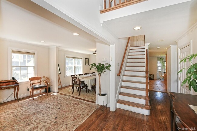 Photo - 13 Sheppard St