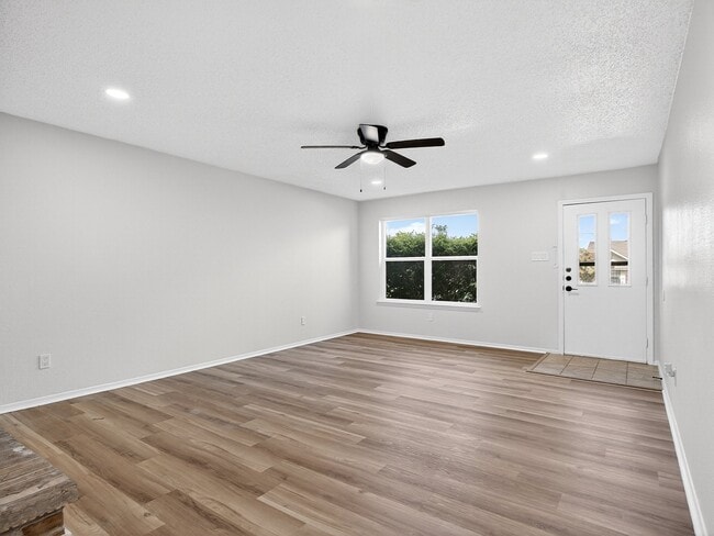 Photo - 3808 Glover Dr