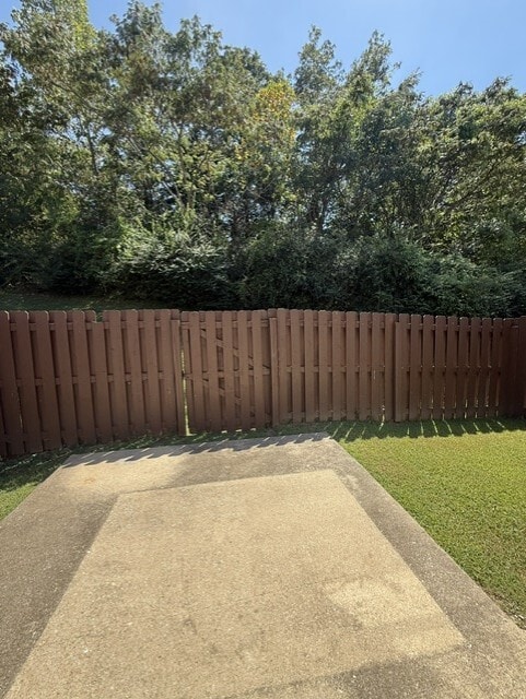 Fenced Yard - Heritage Hills Townhomes