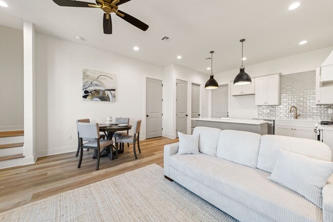 Photo - FOR RENT in WEST VILLAGE!