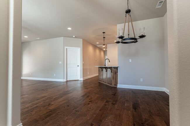543 N Salem Rd