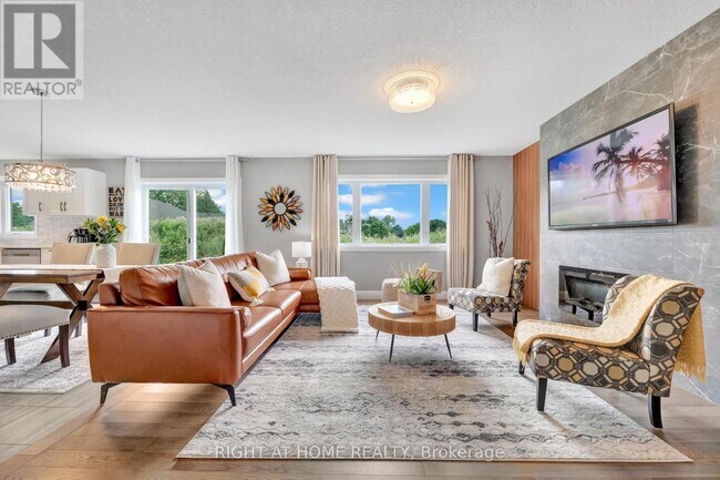 Photo - 135 Stephenson Way