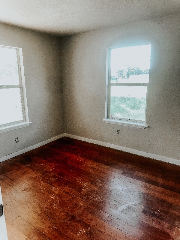 Photo - 701 S Broadway Ave