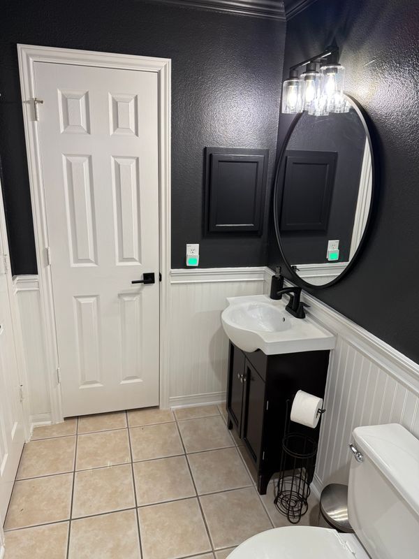 Photo - 8711 Laurel Canyon Dr