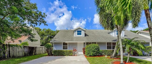 Building Photo - 9258 Green Meadows Way Rental
